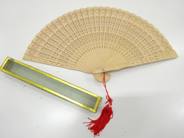 Japanese Kimono / Others (Bolt etc)